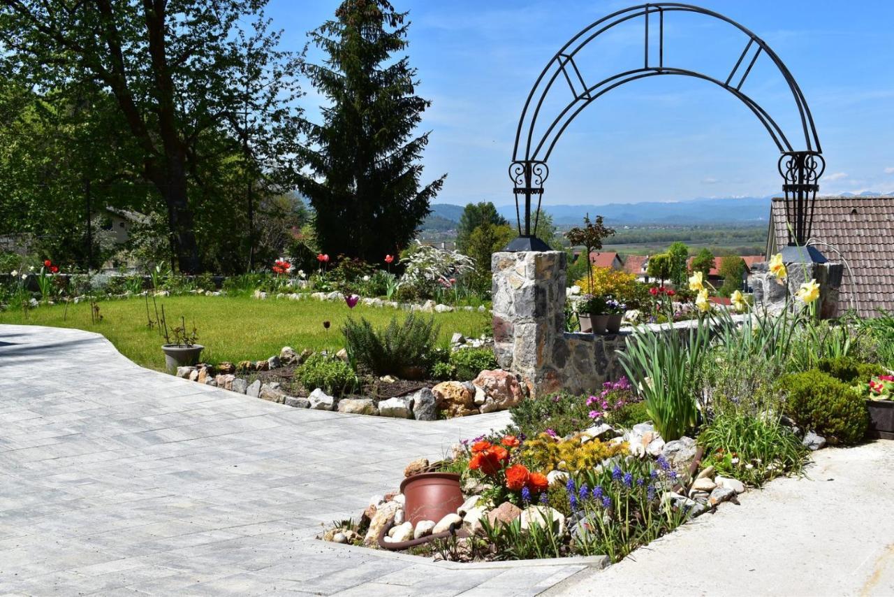 Apartmaji Lejardin Skofljica Экстерьер фото